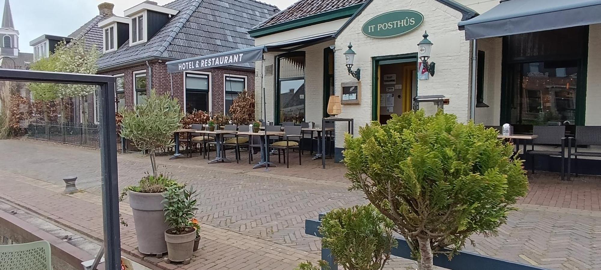 Hotel Restaurant It Posthus Birdaard Exterior photo