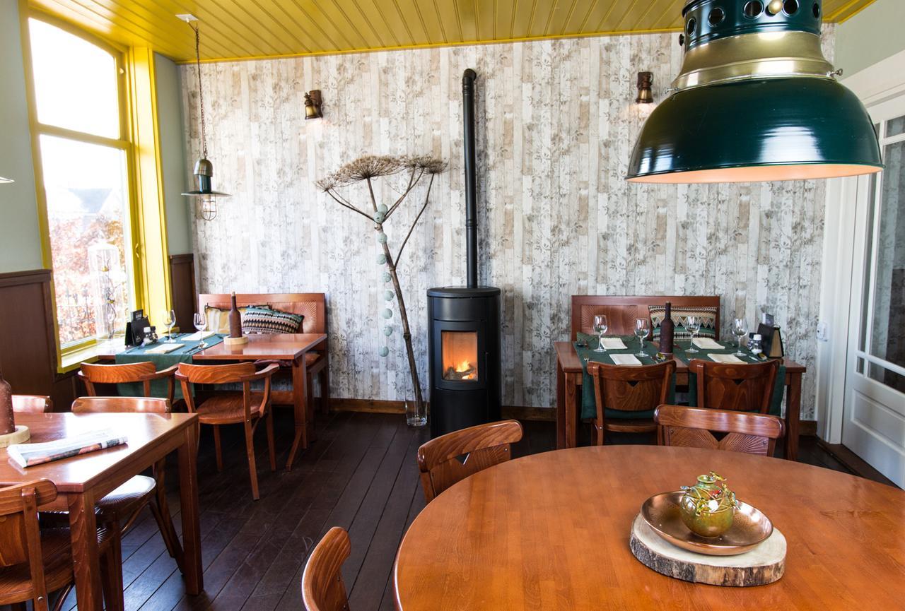Hotel Restaurant It Posthus Birdaard Exterior photo